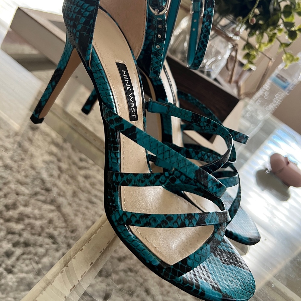 Nine West strappy turquoise and black snake skin heels